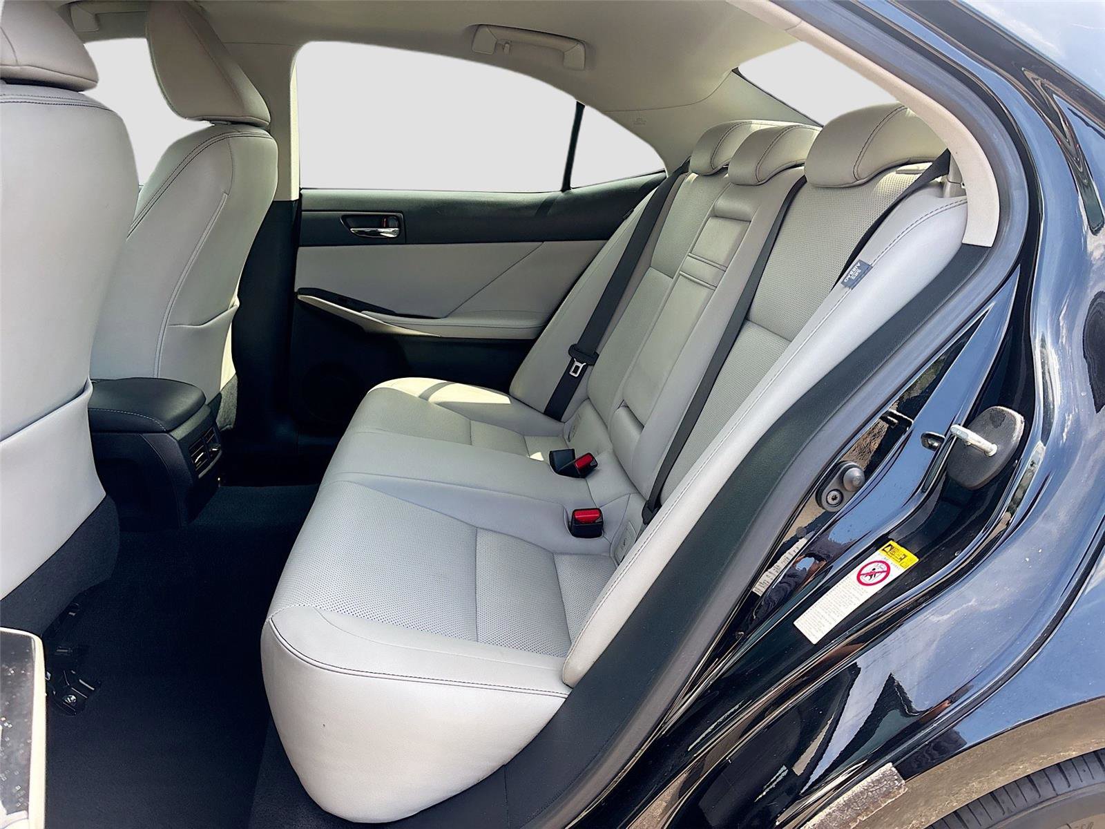 Used 2015 Lexus IS 250 RWD image 23