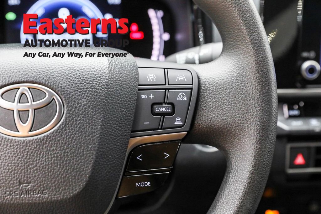 Used 2025 Toyota Camry LE image 16