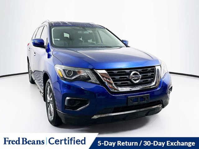 Used 2017 Nissan Pathfinder S image 1