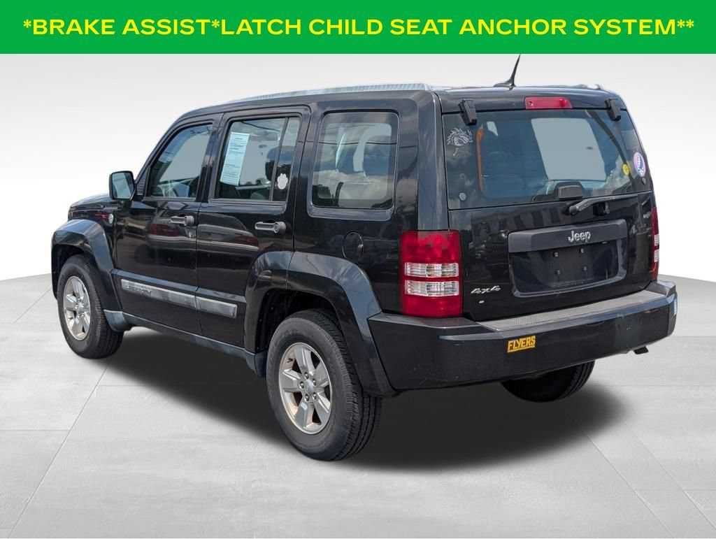 Used 2011 Jeep Liberty Sport AWD/4WD image 8