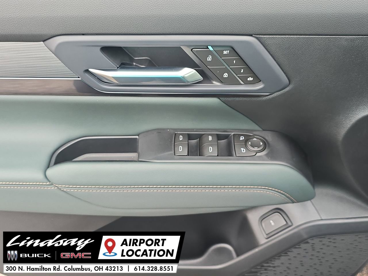 New 2026 GMC Terrain AT4 w/ Convenience Package III image 24