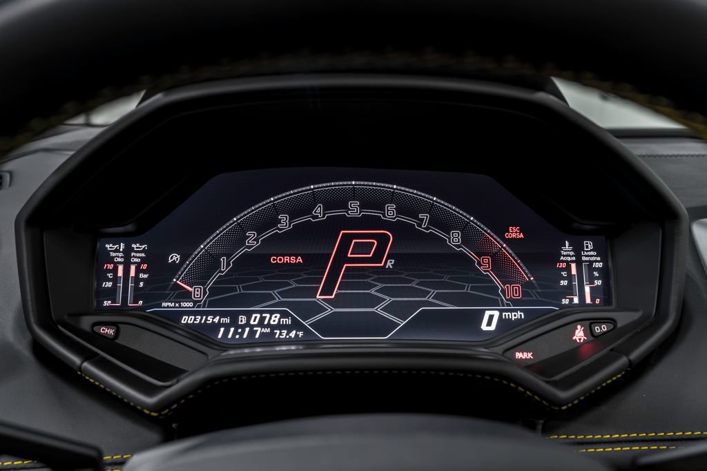 Used 2022 Lamborghini Huracan EVO RWD image 17