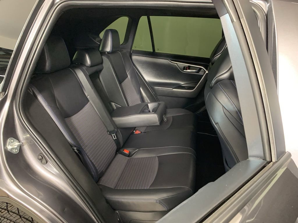 Used 2022 Toyota RAV4 XSE AWD/4WD image 38