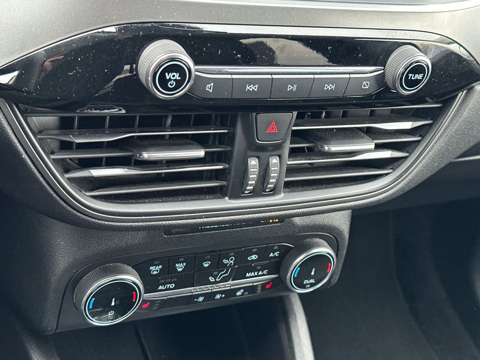 Used 2023 Ford Escape Active image 20