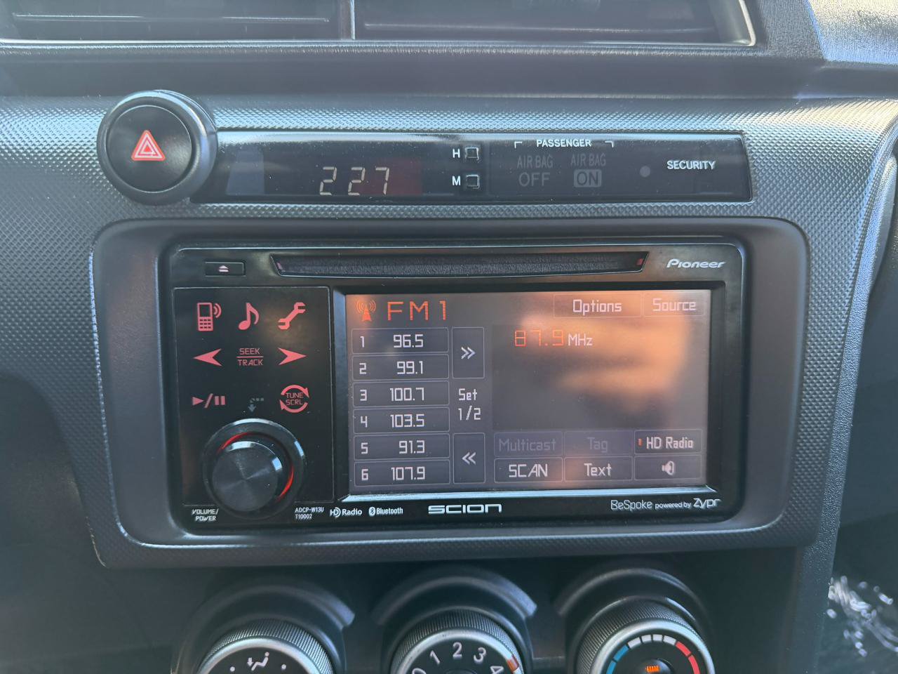 Used 2013 Scion tC FWD image 29