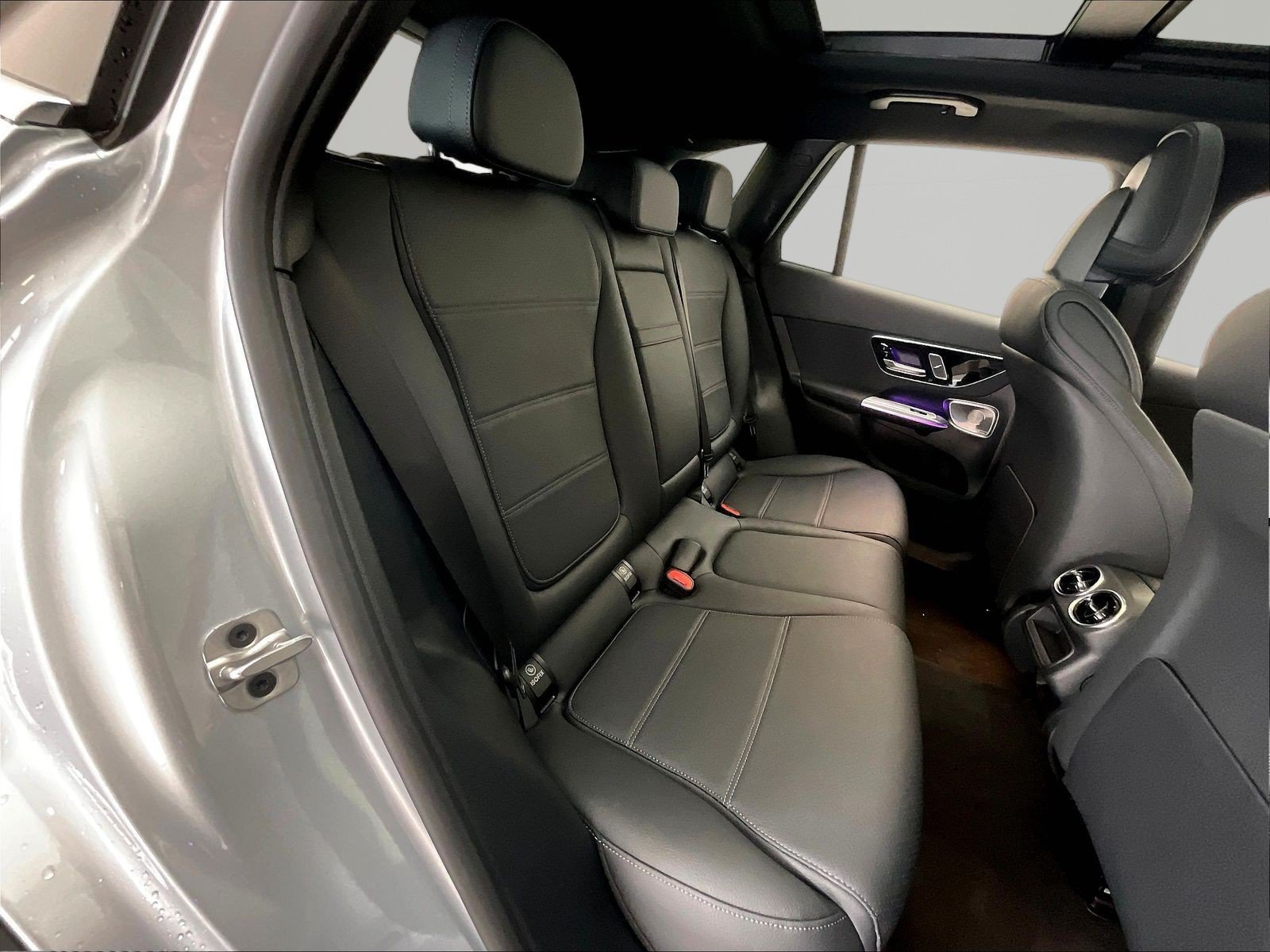Used 2026 Mercedes-Benz GLC 300 4MATIC image 25