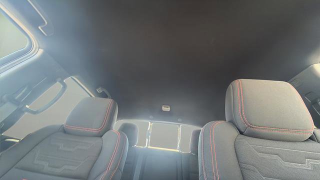 Used 2025 Nissan Frontier PRO-4X image 28