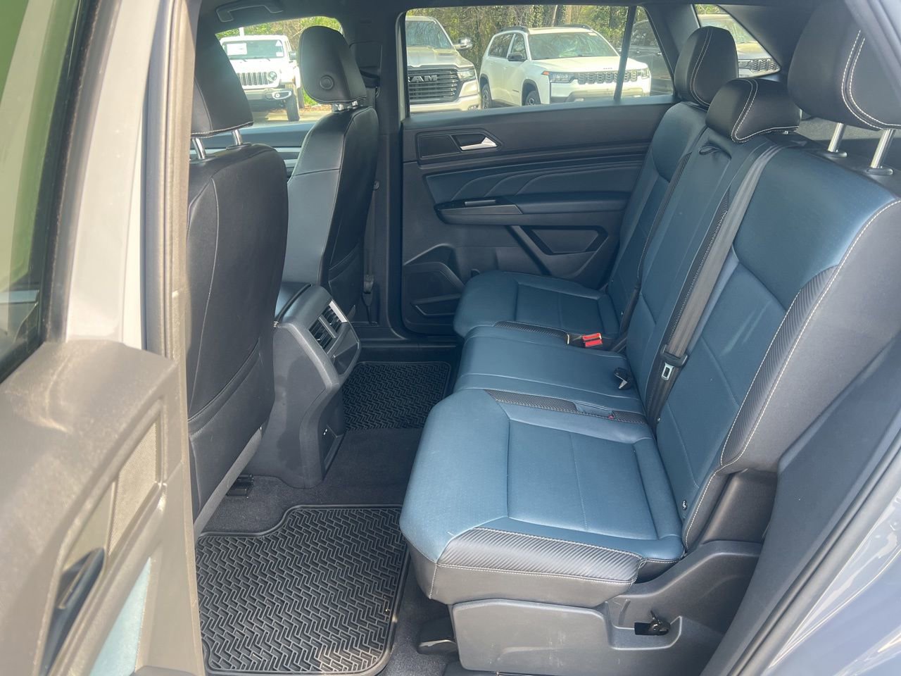 Used 2021 Volkswagen Atlas Cross Sport SEL image 17