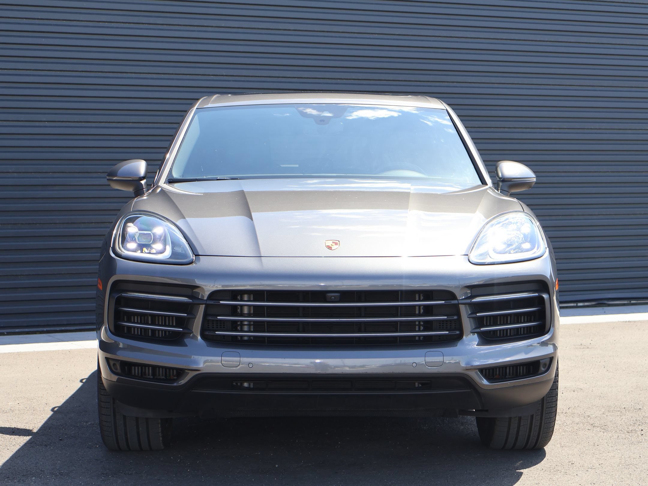 Used 2023 Porsche Cayenne AWD/4WD image 6
