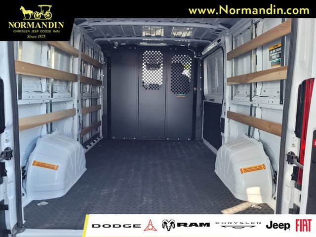 Used 2025 RAM ProMaster 2500 w/ U-Haul Equipment Group FWD image 19