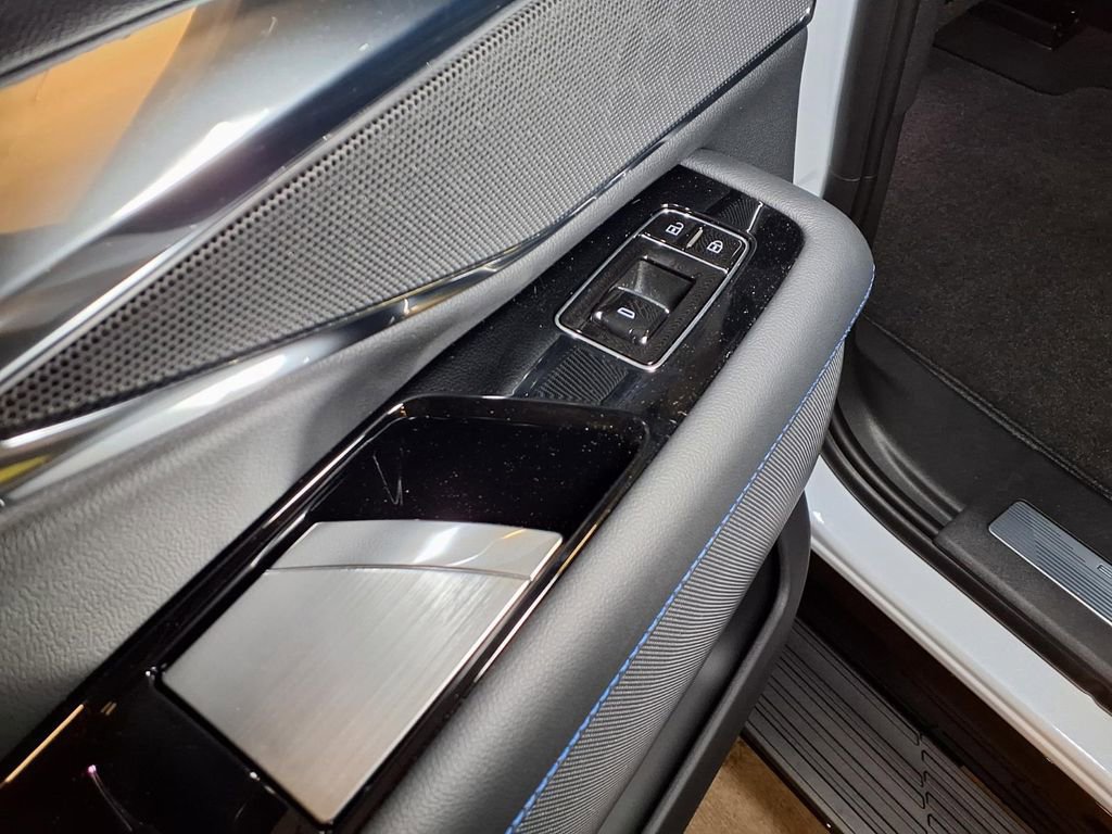 New 2026 Cadillac Escalade IQ Sport 1 AWD/4WD image 11