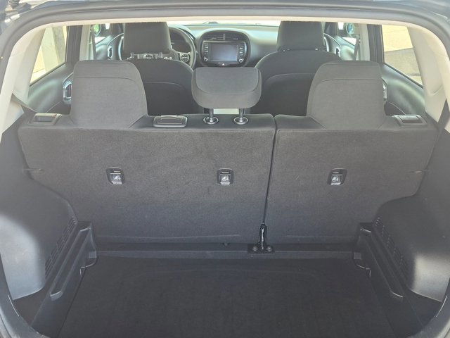 Used 2023 Kia Soul LX w/ Option Group 015 FWD image 6