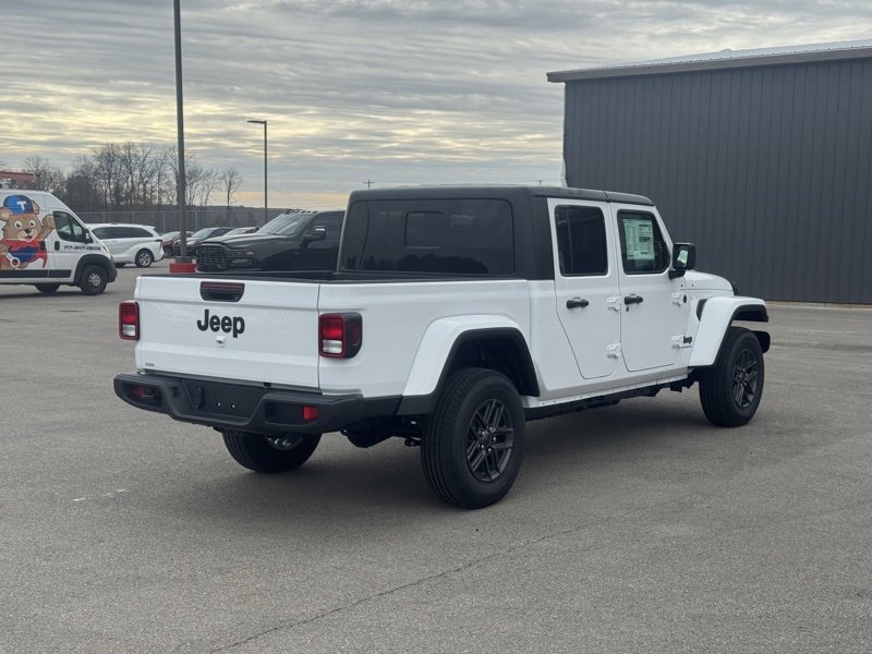 New 2026 Jeep Gladiator Sport image 3