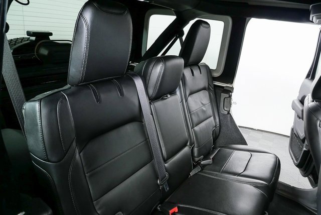 Used 2022 Jeep Wrangler Unlimited Sahara image 19