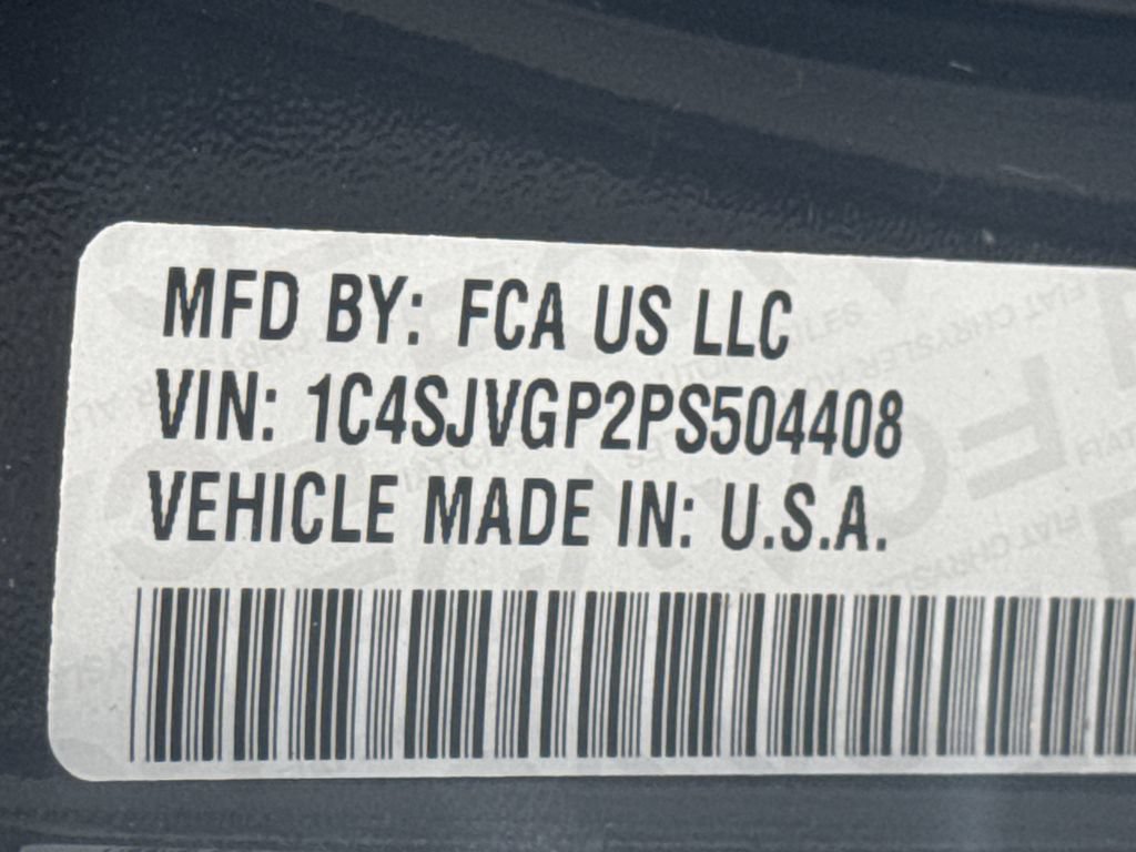 Used 2023 Jeep Grand Wagoneer Series III AWD/4WD image 37