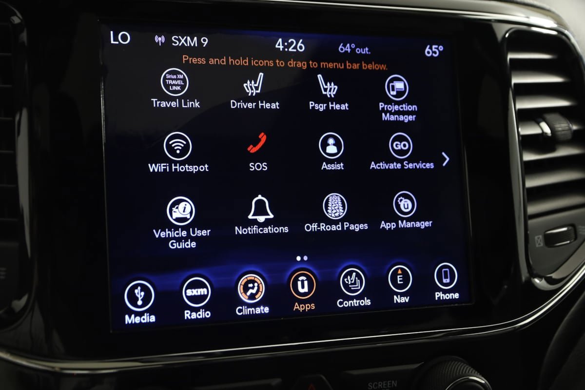 Used 2019 Jeep Grand Cherokee Laredo AWD/4WD image 34