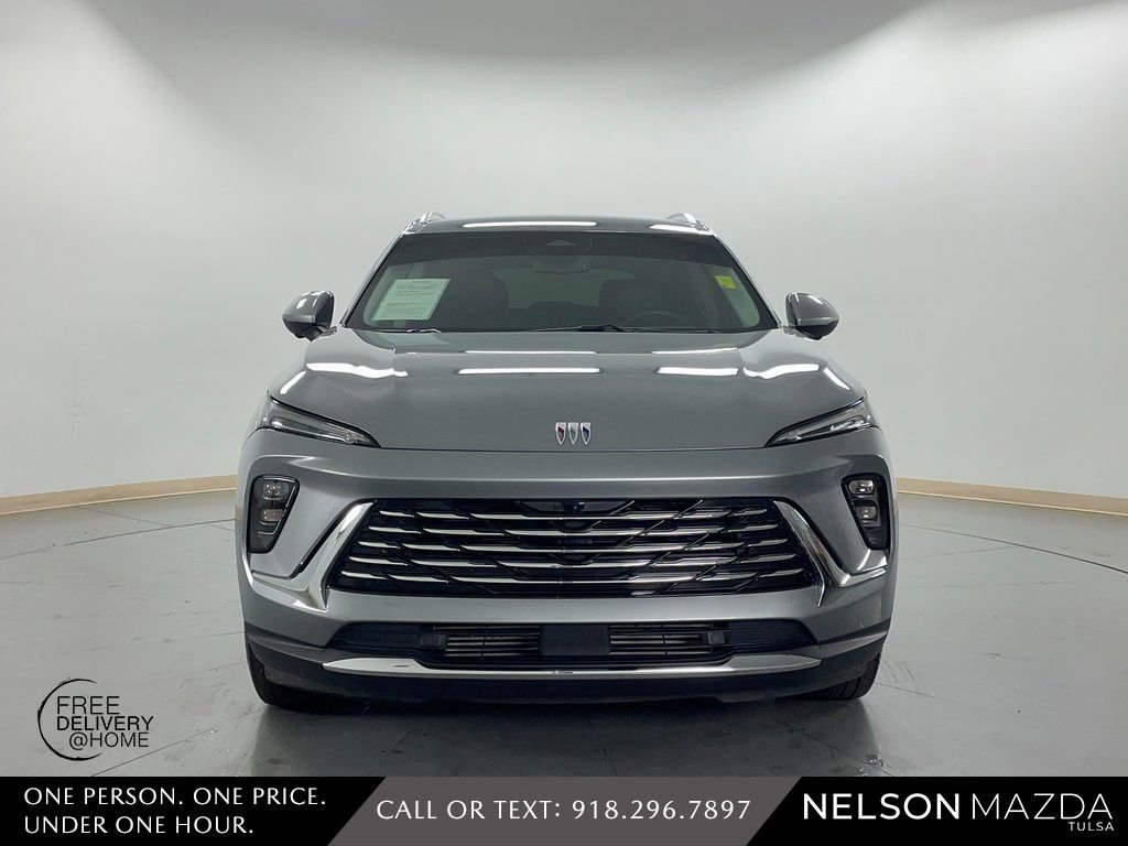 Used 2024 Buick Envision Preferred image 2