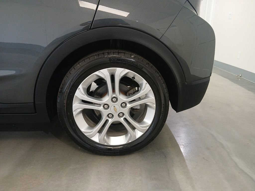 Used 2019 Chevrolet Bolt LT FWD image 17