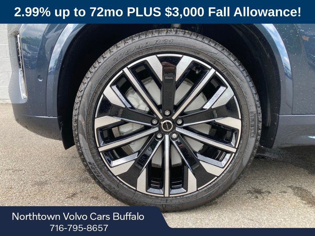 New 2026 Volvo XC90 B6 Plus w/ Protection Package Premier image 8