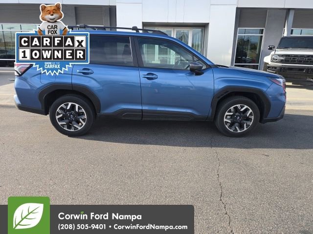Used 2025 Subaru Forester Premium AWD/4WD image 5
