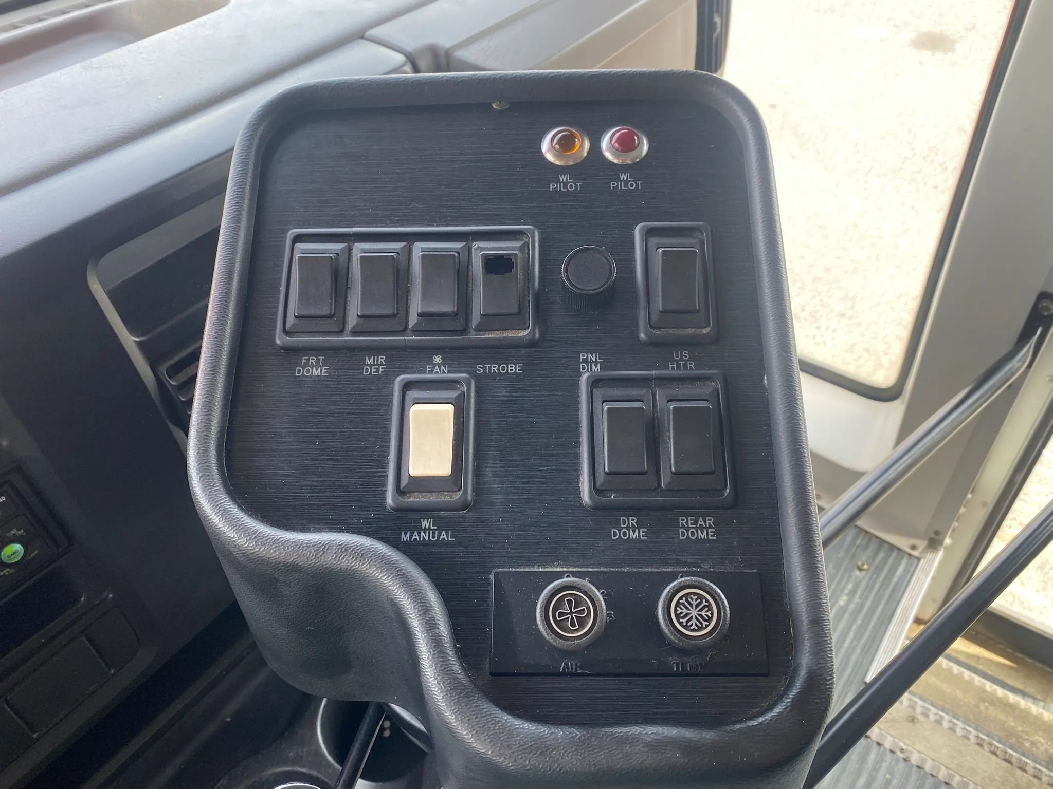 Used 2005 Chevrolet Express 3500 w/ School Bus Package image 14