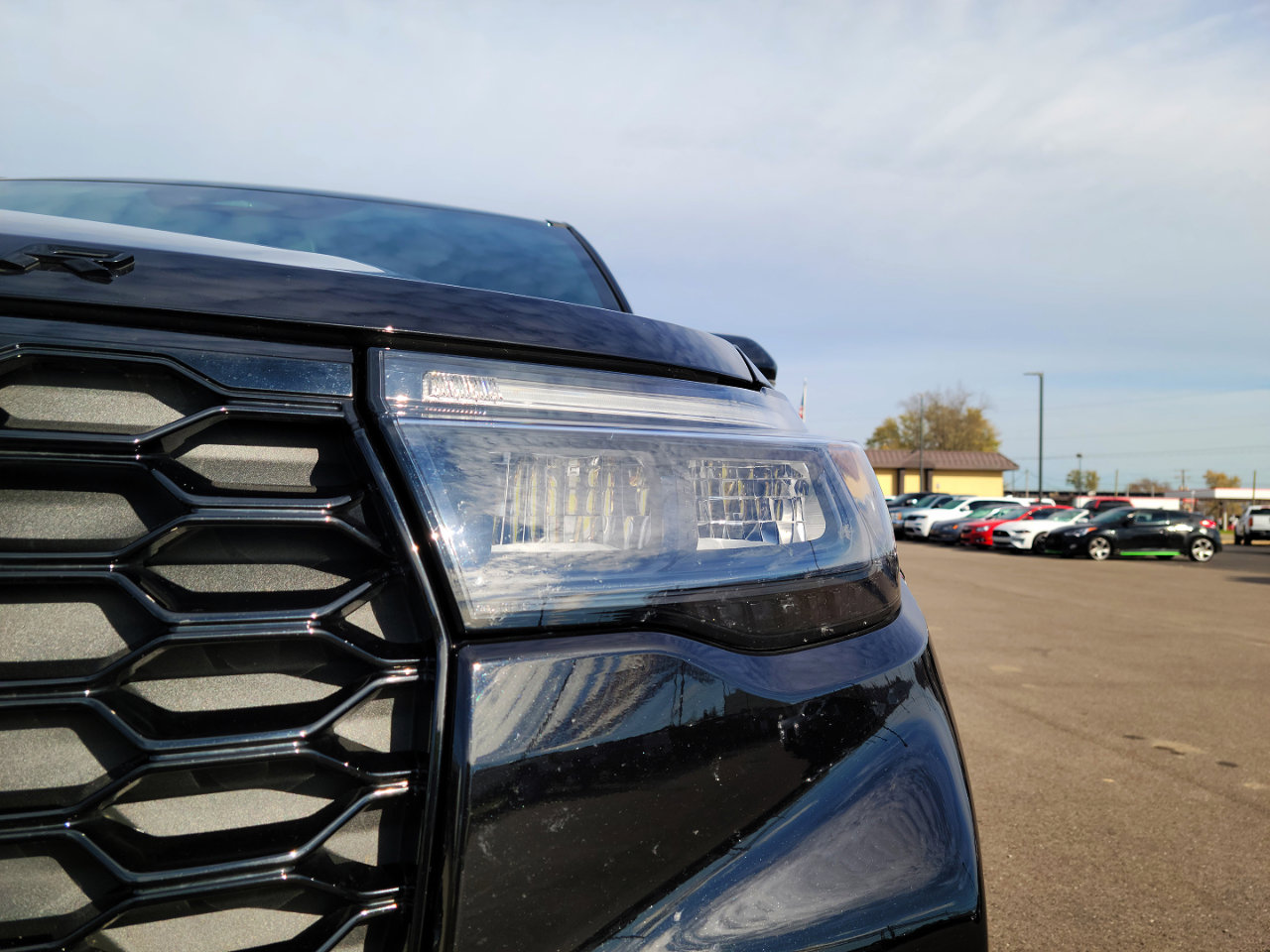 Used 2025 Ford Explorer ST-Line image 23