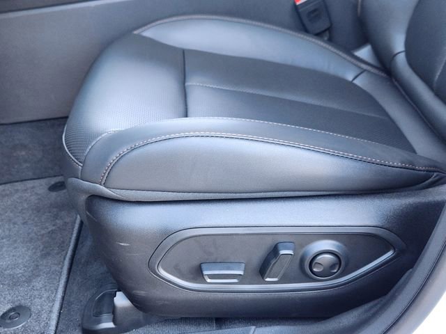 New 2026 Jeep Cherokee Limited image 19