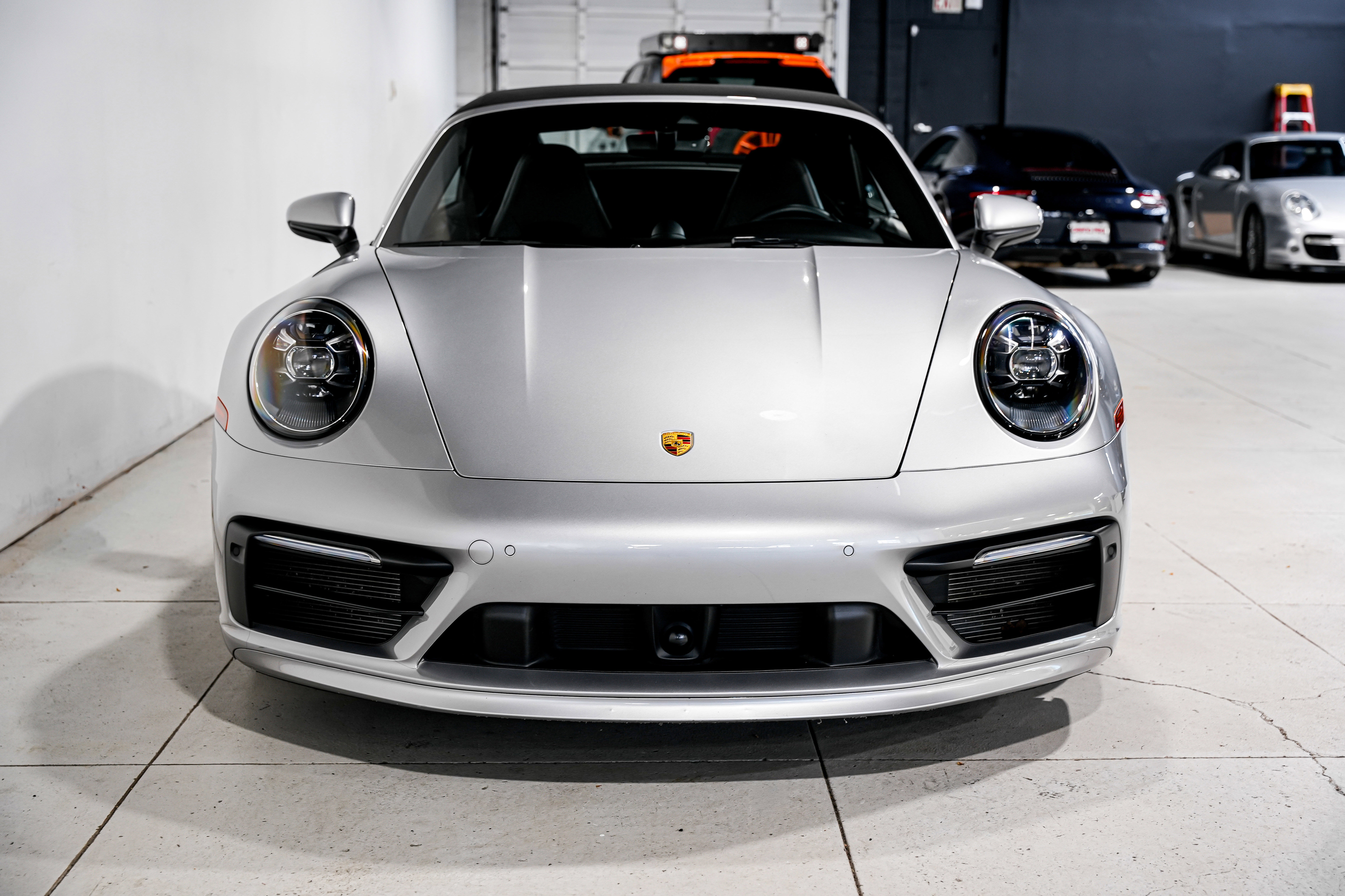 Used 2020 Porsche 911 Carrera 4S AWD/4WD image 5