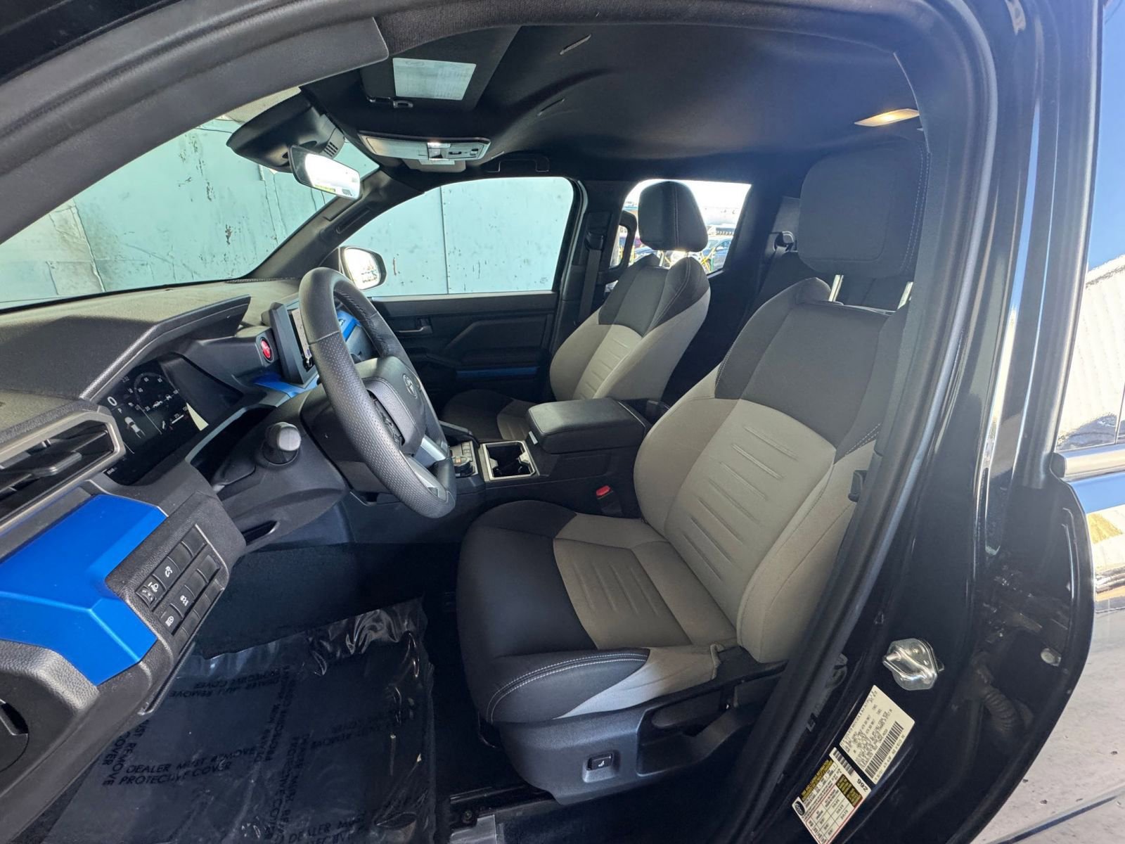 Used 2025 Toyota Tacoma TRD Off-Road image 34