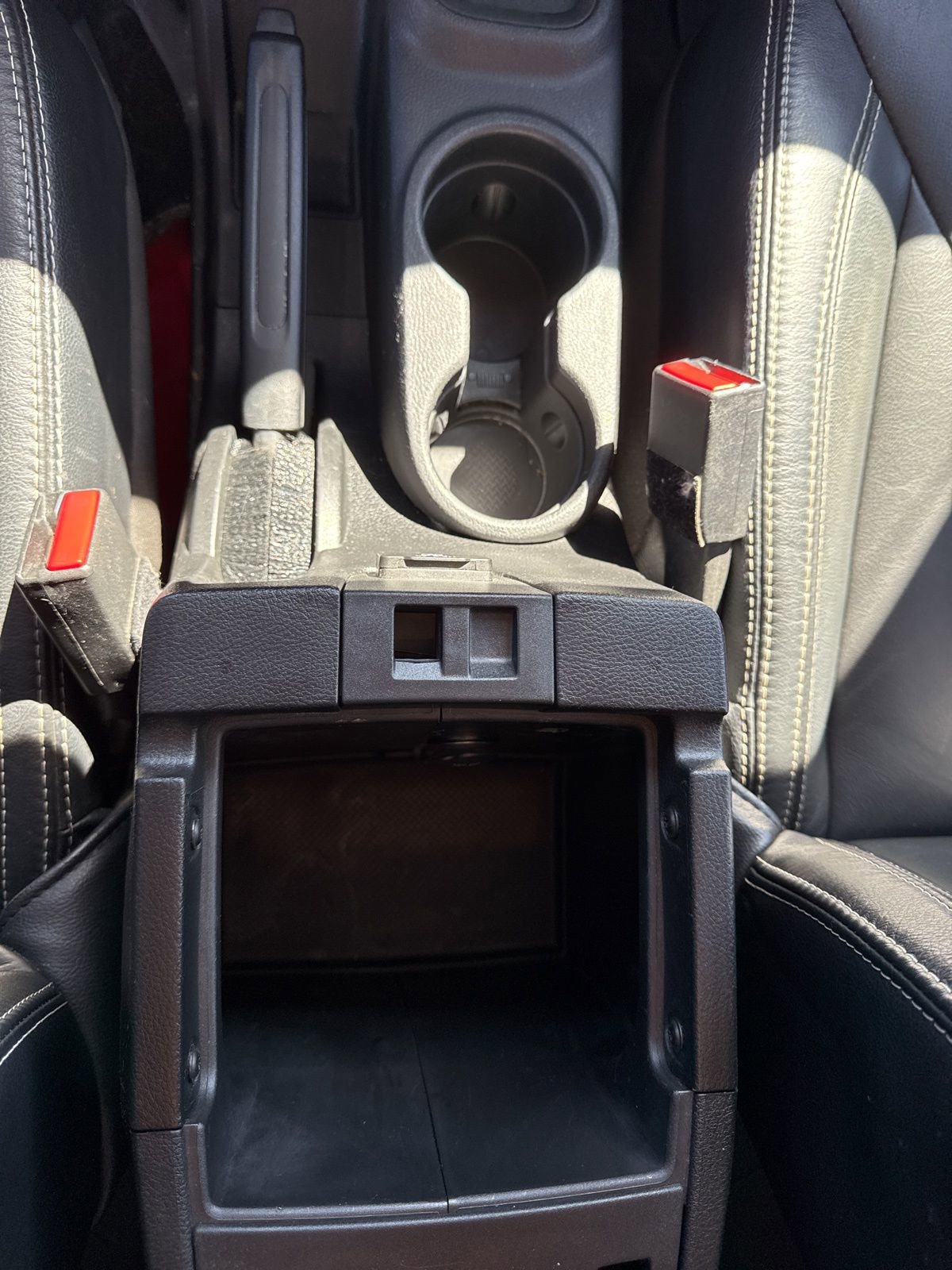 Used 2015 Jeep Wrangler Unlimited Sahara w/ Dual Top Group image 26