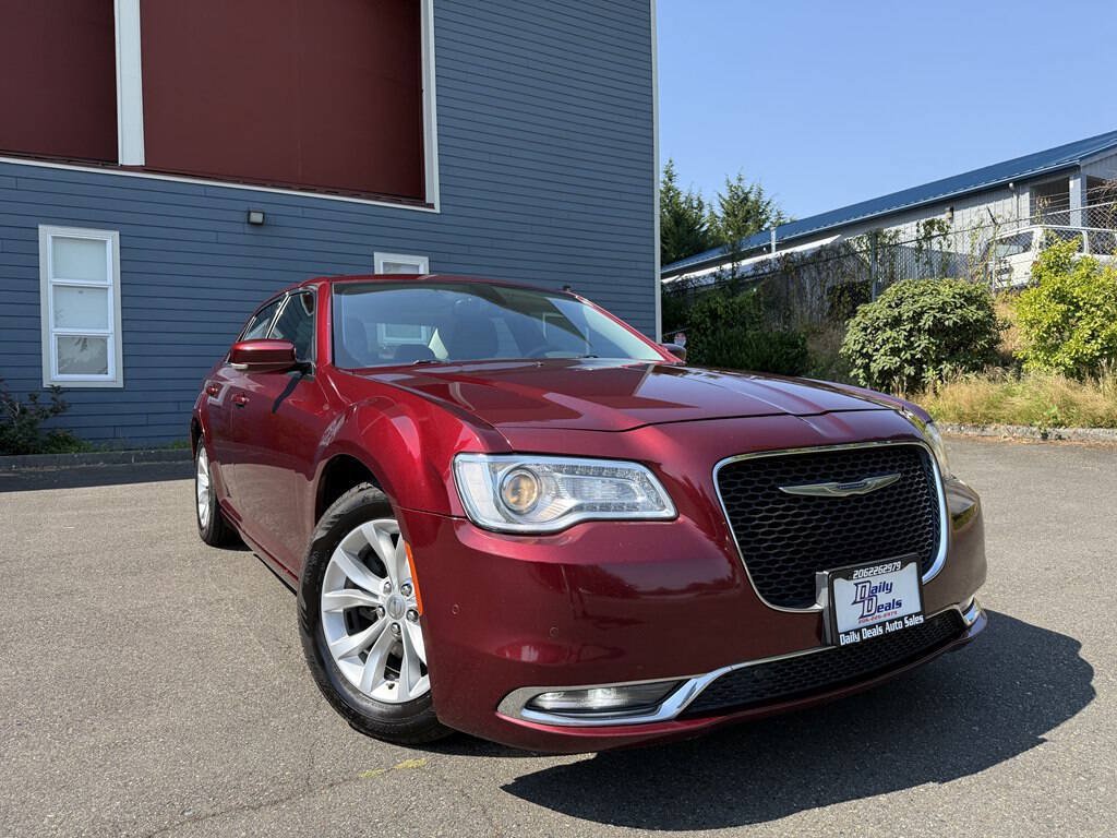 Used 2016 Chrysler 300 Limited RWD image 1