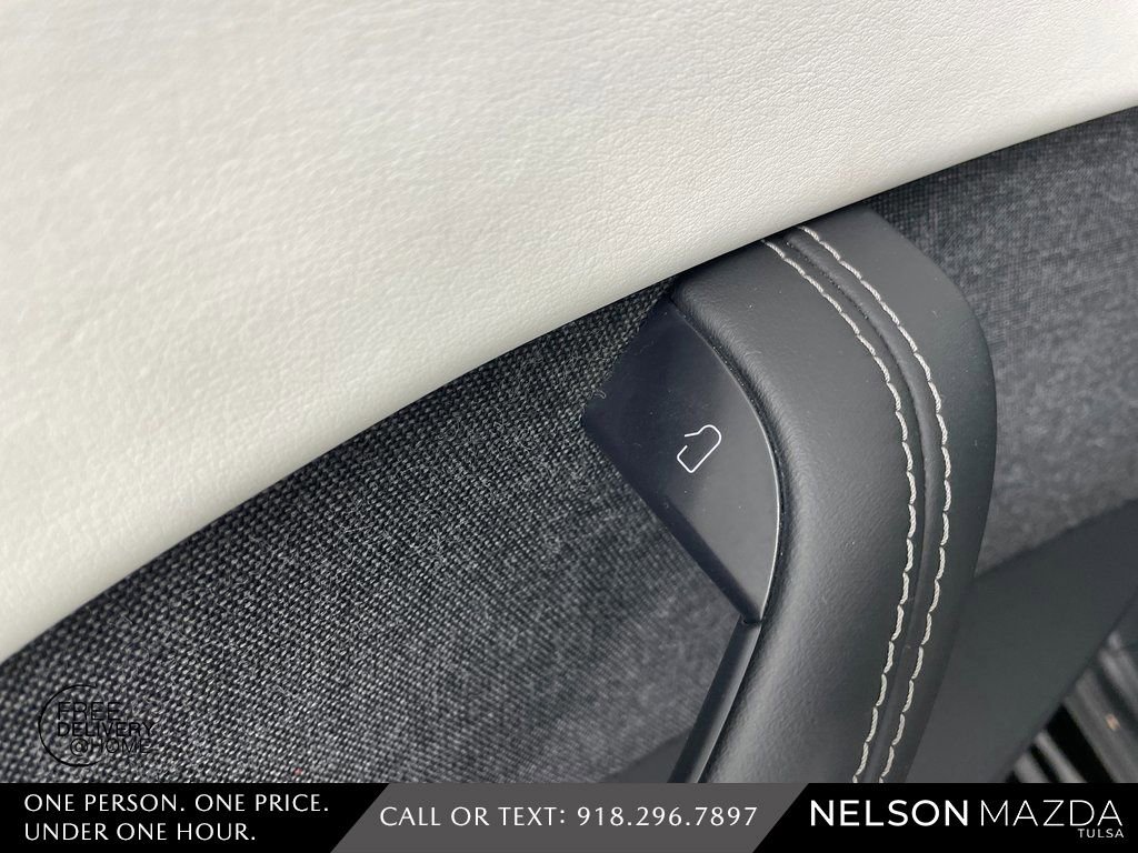 Used 2023 Tesla Model X Plaid image 21