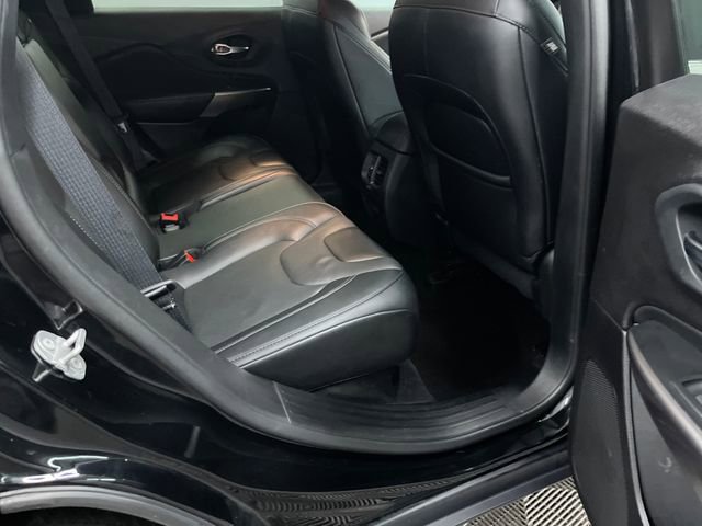 Used 2022 Jeep Cherokee Latitude Lux AWD/4WD image 27