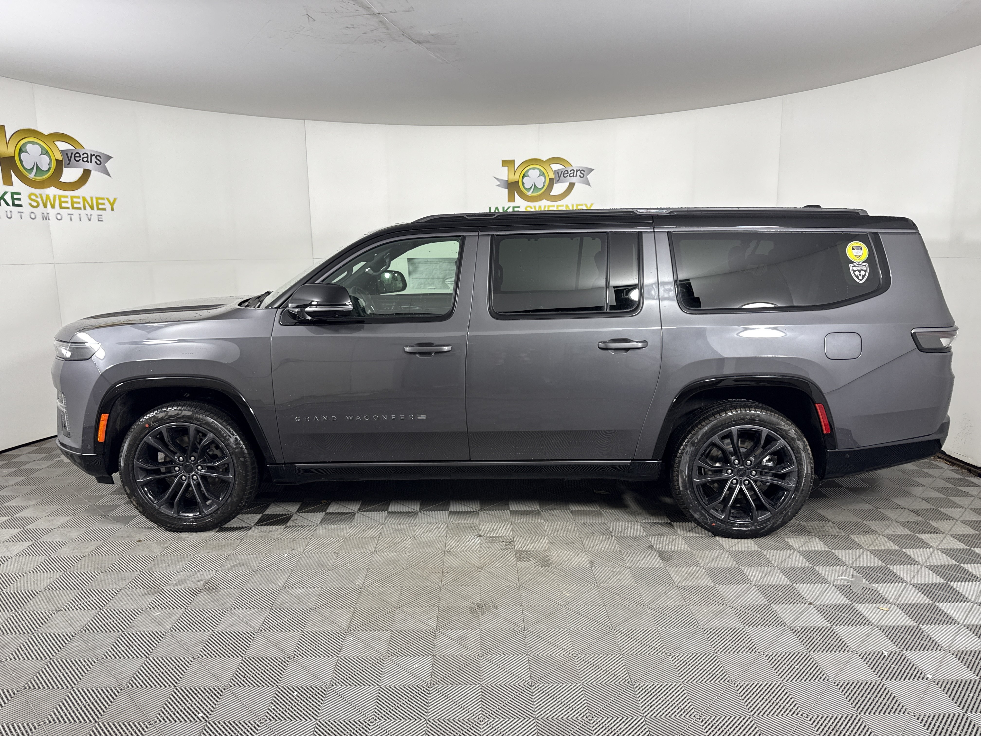 New 2026 Jeep Grand Wagoneer L Summit AWD/4WD image 5