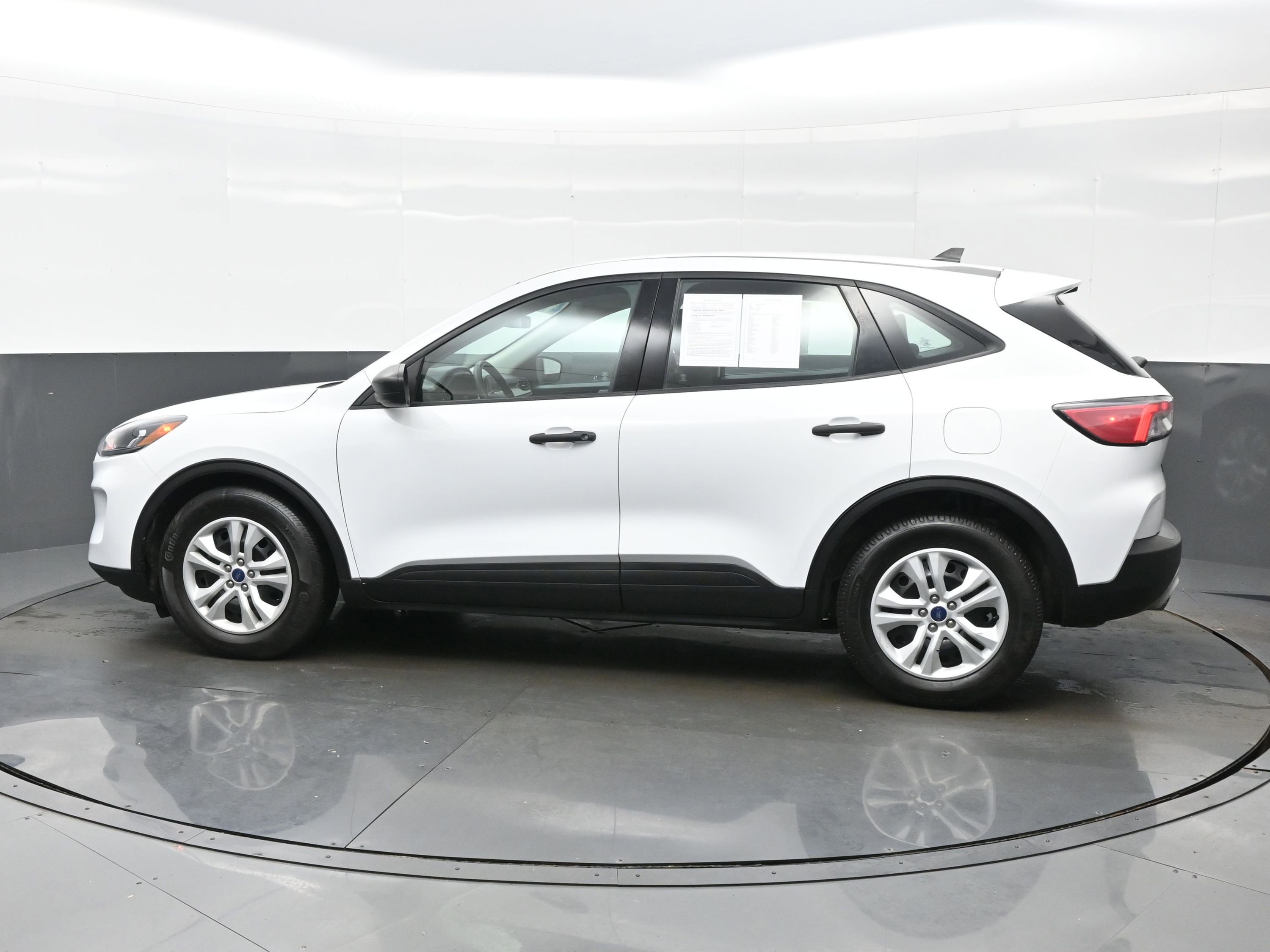 Used 2021 Ford Escape S image 3