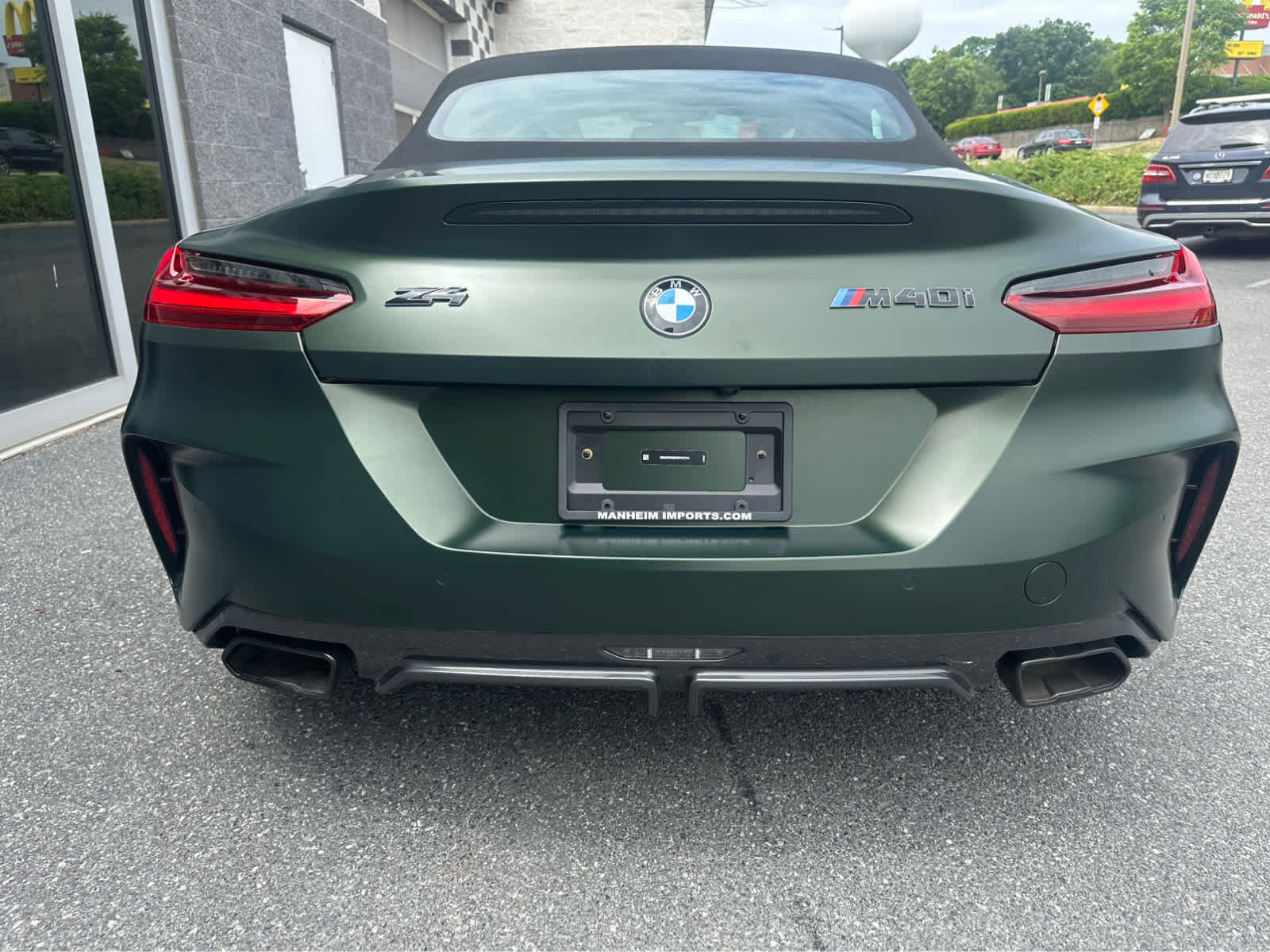 Used 2025 BMW Z4 M40i w/ Edition RWD image 6