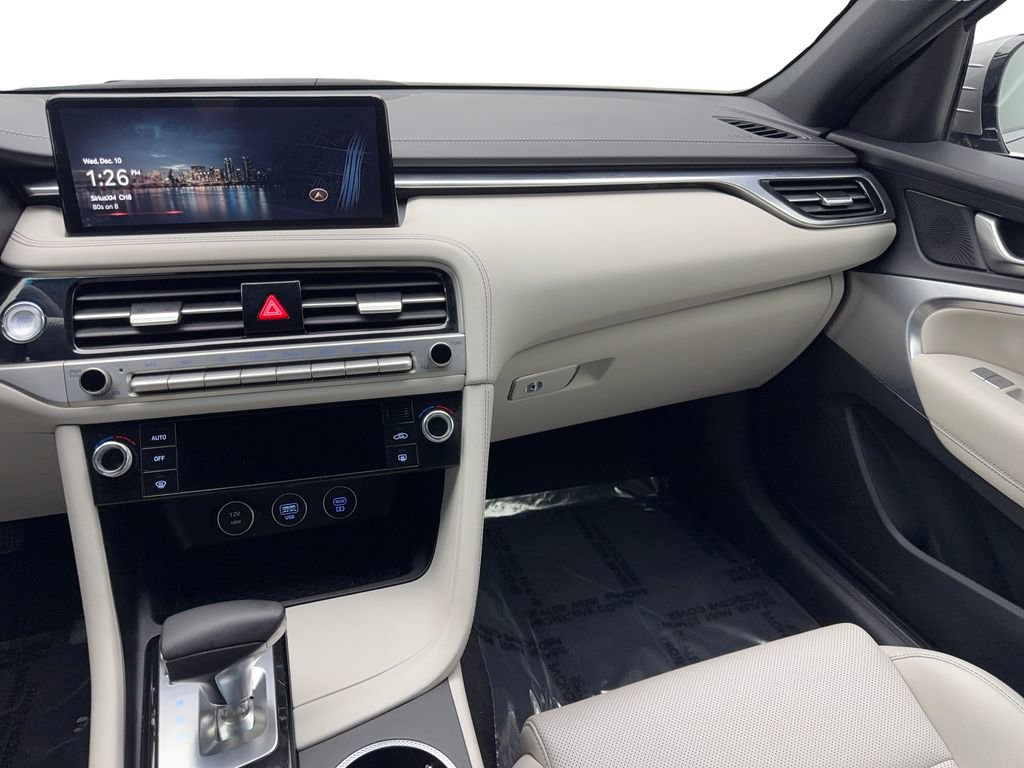 Used 2025 Genesis G70 2.5T image 54