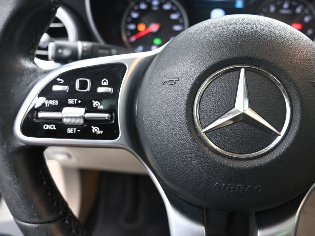 Used 2022 Mercedes-Benz GLC 300 w/ Premium Package Lite image 15