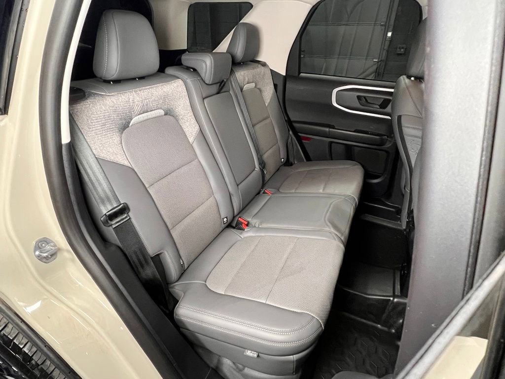 Used 2025 Ford Bronco Sport Badlands w/ Badlands Tech Package image 13