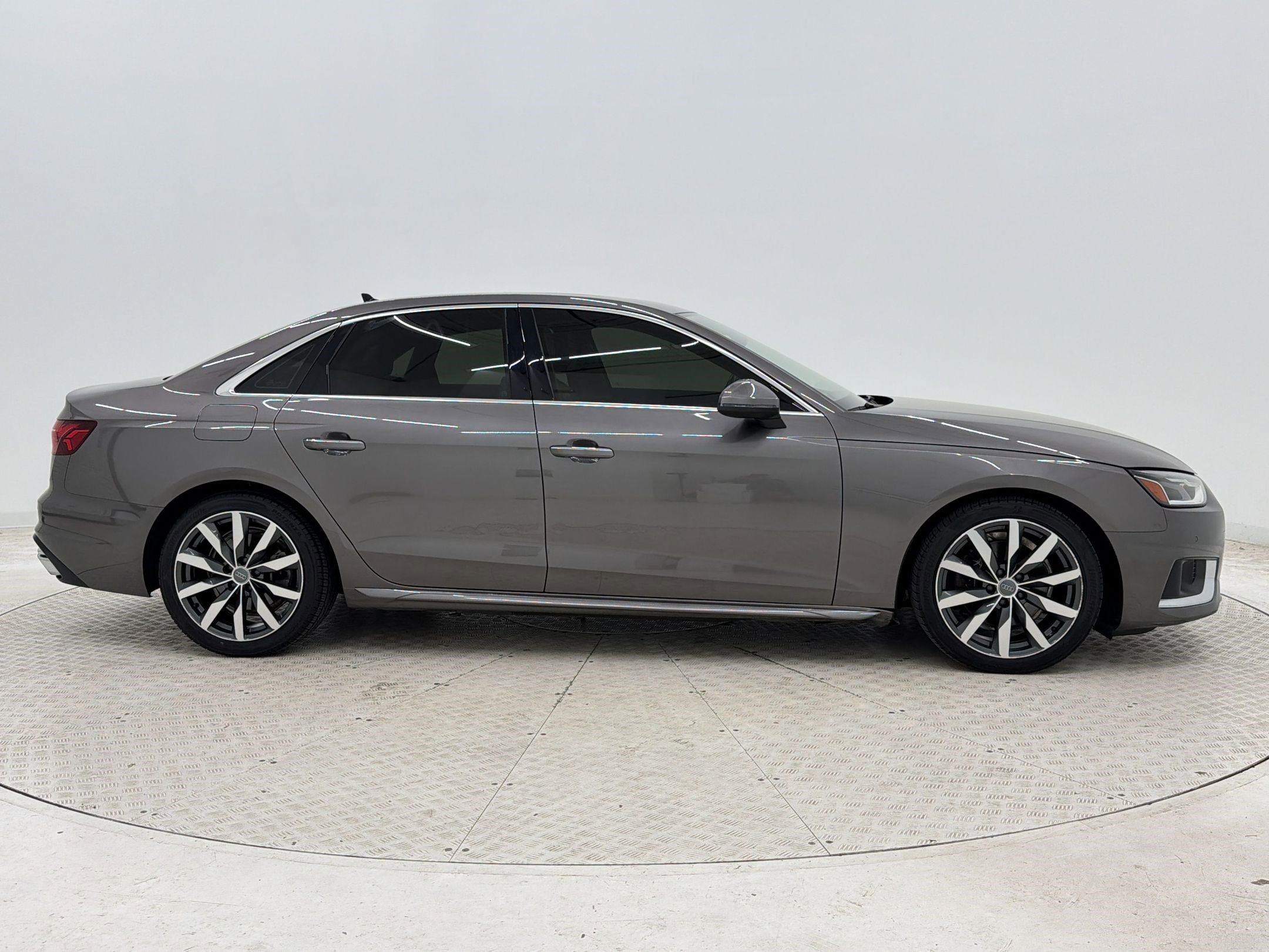 Used 2021 Audi A4 2.0T Premium w/ Convenience Package image 8