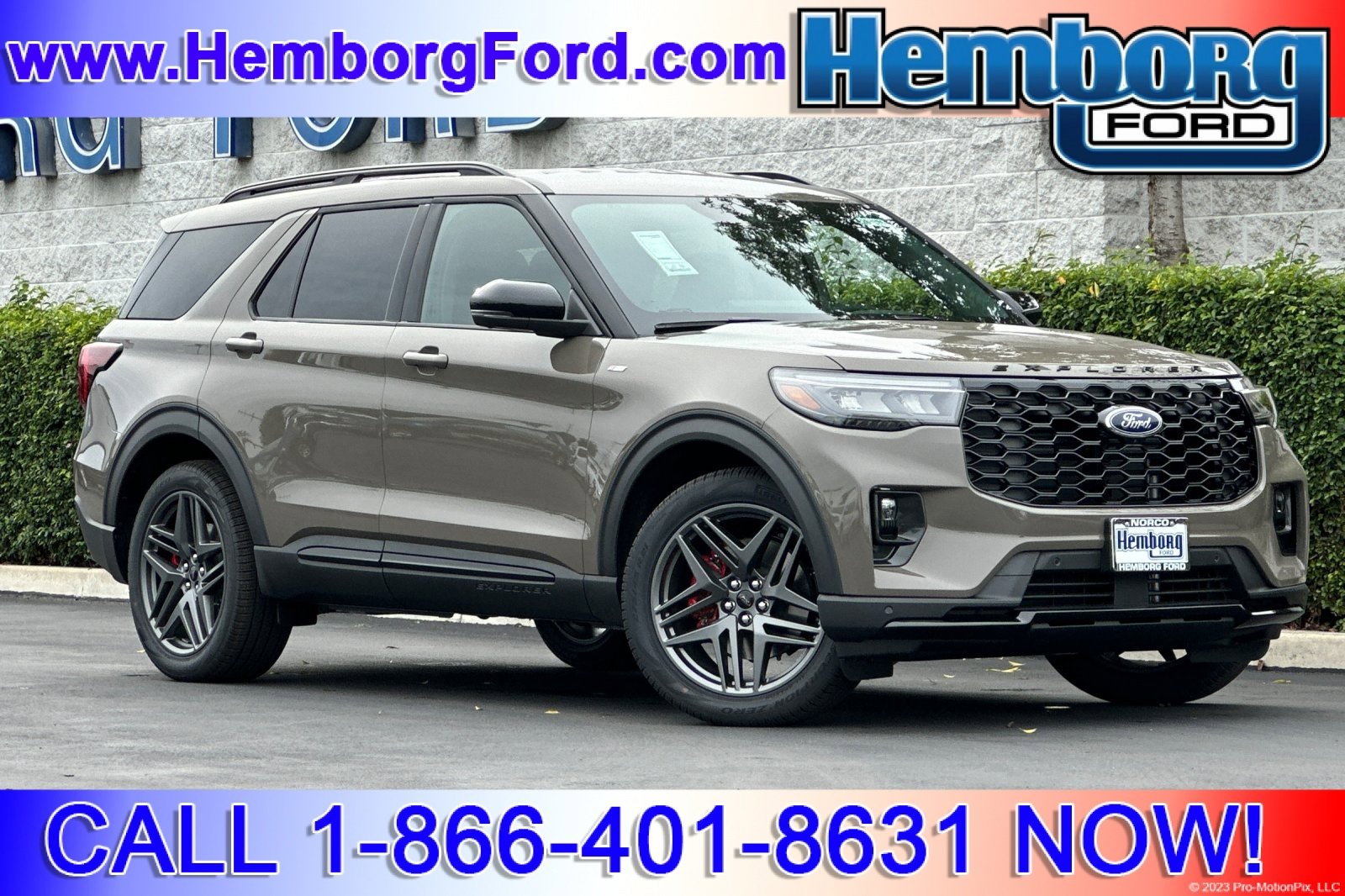 New 2026 Ford Explorer ST-Line w/ ST-Line Street Pack image 1