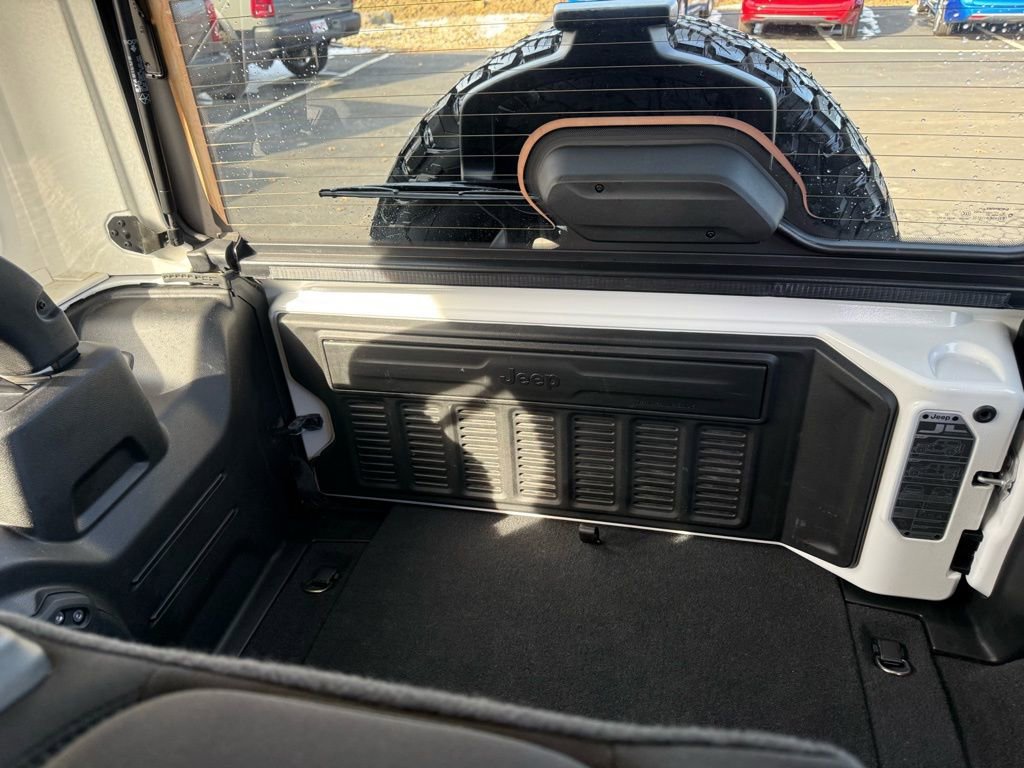 Used 2022 Jeep Wrangler Unlimited Sport image 41