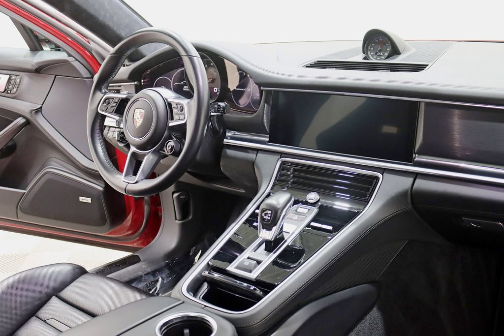 Used 2020 Porsche Panamera GTS AWD/4WD image 34