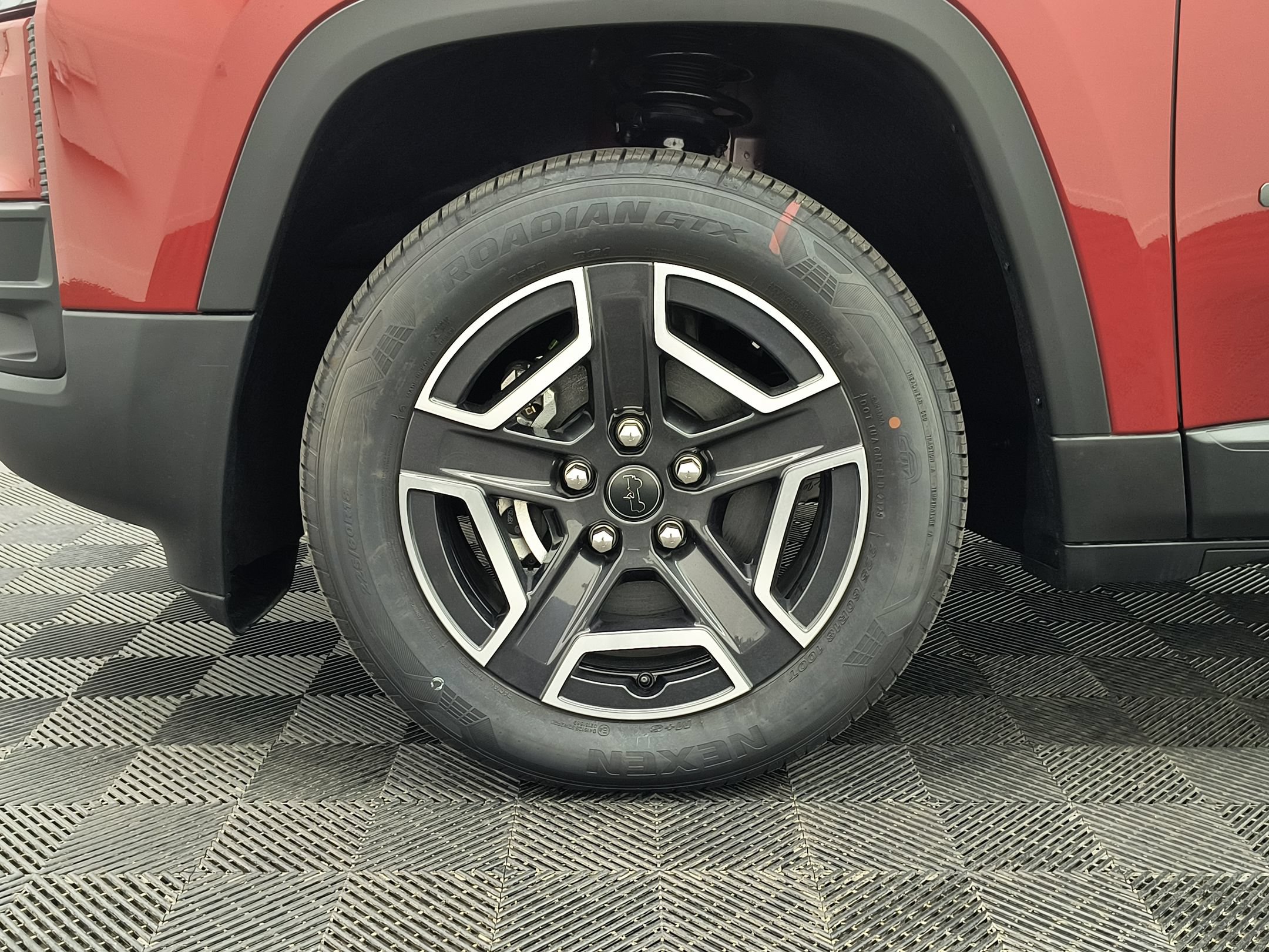 New 2026 Jeep Cherokee Laredo AWD/4WD image 11