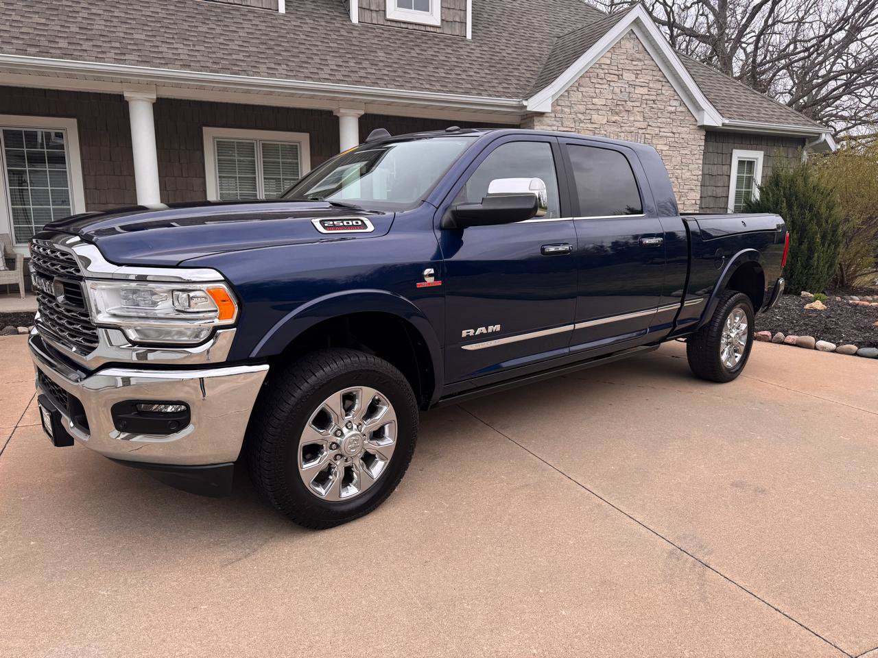 Used 2021 RAM 2500 Limited w/ Cold Weather Group AWD/4WD image 2