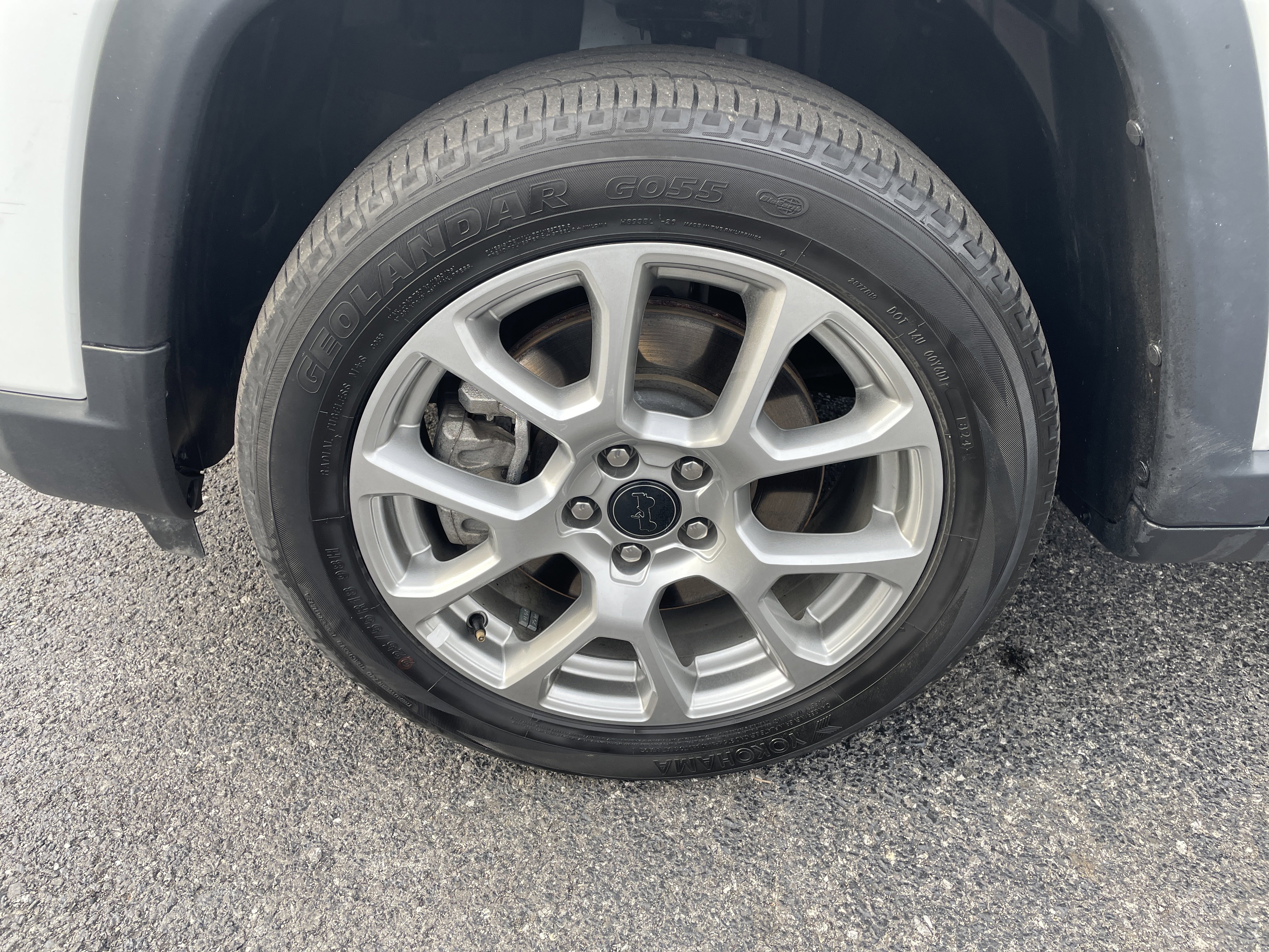 Used 2025 Jeep Compass Limited image 27