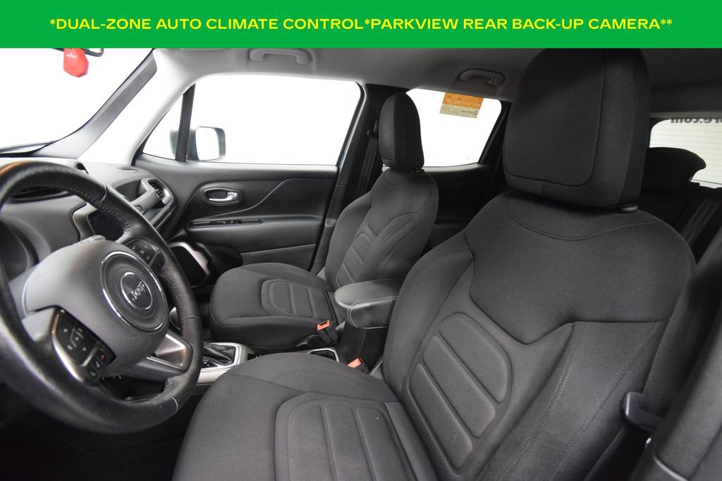 Used 2022 Jeep Renegade Latitude w/ Convenience Group AWD/4WD image 12