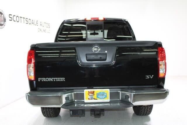 Used 2016 Nissan Frontier SV image 4