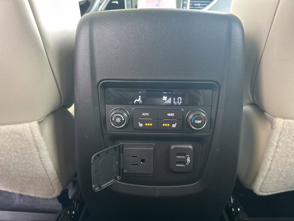 Used 2023 Buick Enclave Premium w/ Experience Buick Package FWD image 17