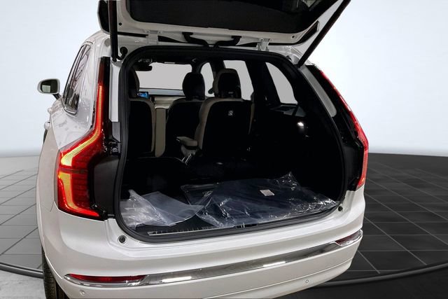 New 2026 Volvo XC90 B5 Ultra image 7